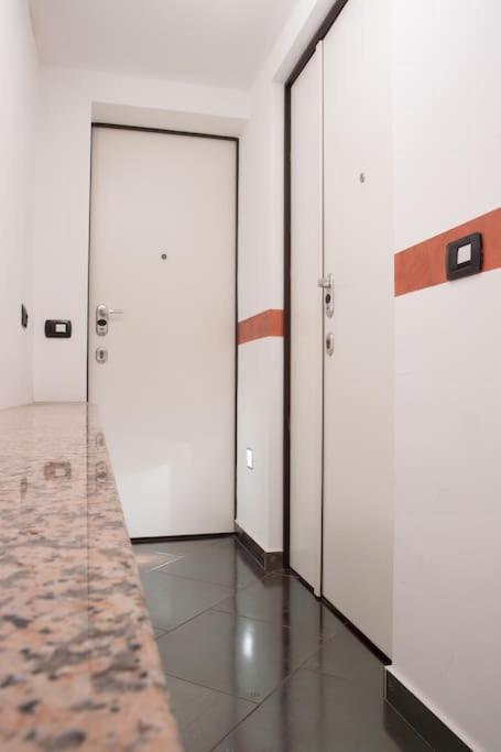 Comfortable Flat In Porta Romana Милано Екстериор снимка
